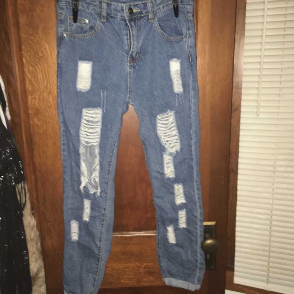 Destroyed boyfriend jeans - Picture 3 of 6